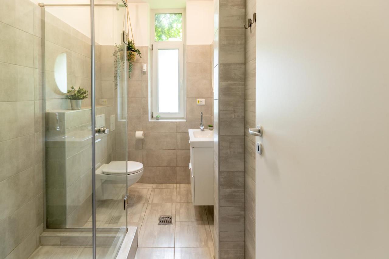 Ideal Stay: Spacious 2Br Apt Near Calea Victoriei Bukarest Exterior foto