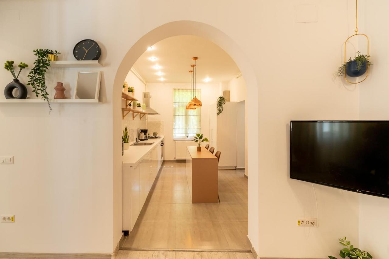 Ideal Stay: Spacious 2Br Apt Near Calea Victoriei Bukarest Exterior foto